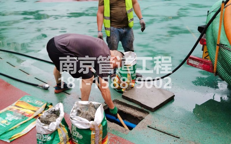 尧安新村管道清淤